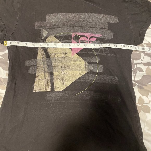 💕2 for $25💕

Roxy T-Shirt - Picture 3 of 5